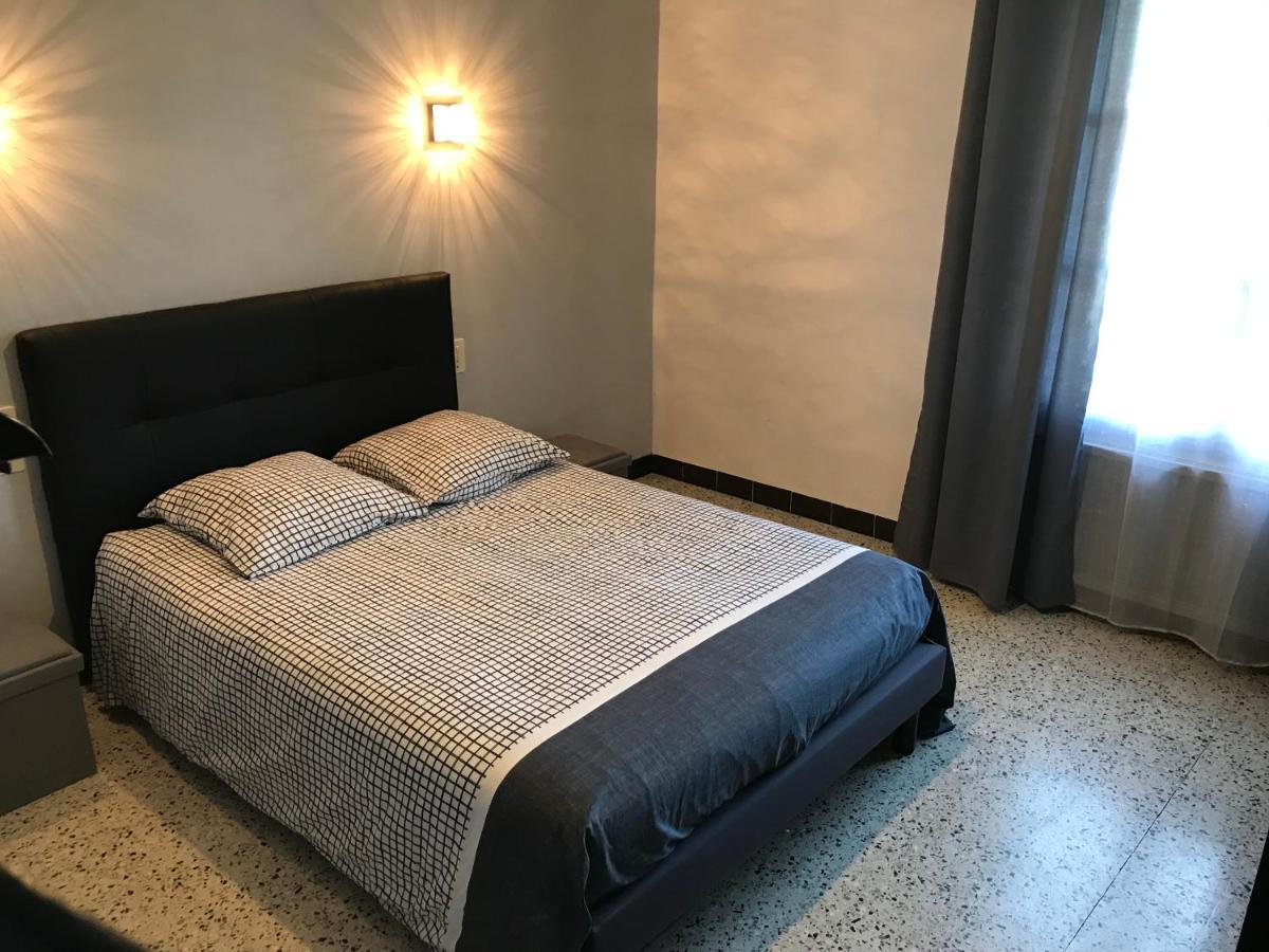Appartement Tout Confort Avec Parking Fermé Arles Extérieur photo