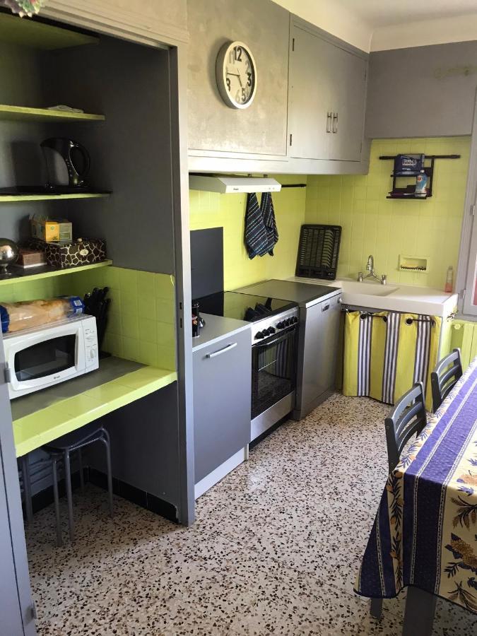 Appartement Tout Confort Avec Parking Fermé Arles Extérieur photo