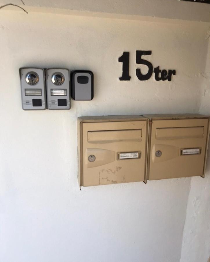 Appartement Tout Confort Avec Parking Fermé Arles Extérieur photo