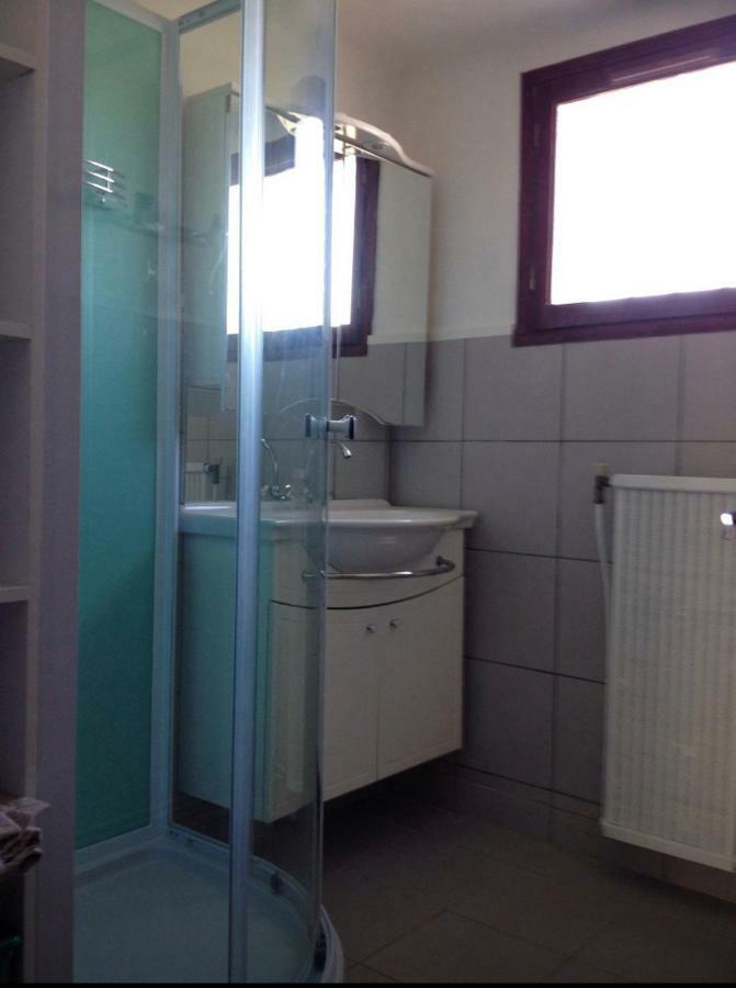Appartement Tout Confort Avec Parking Fermé Arles Extérieur photo