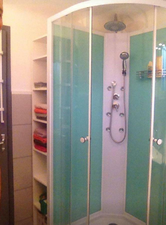 Appartement Tout Confort Avec Parking Fermé Arles Extérieur photo